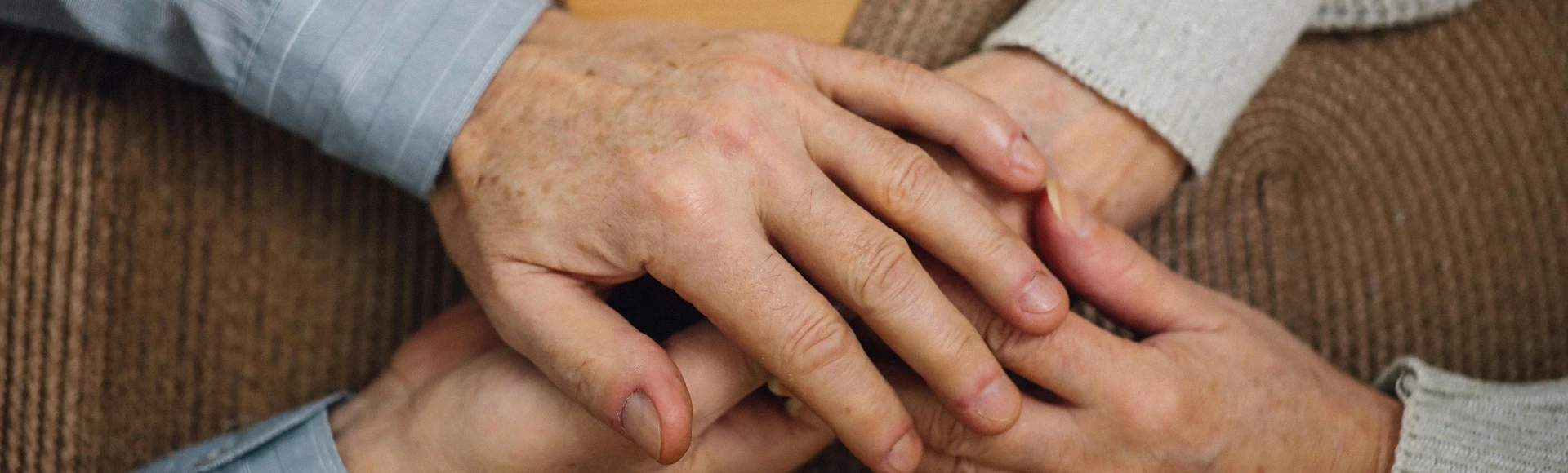 Suplementy diety z magnezem, potasem czy witaminami wspierającymi funkcjonowanie układu nerwowego i mięśni znajdziesz w aptece internetowej Centralna.pl