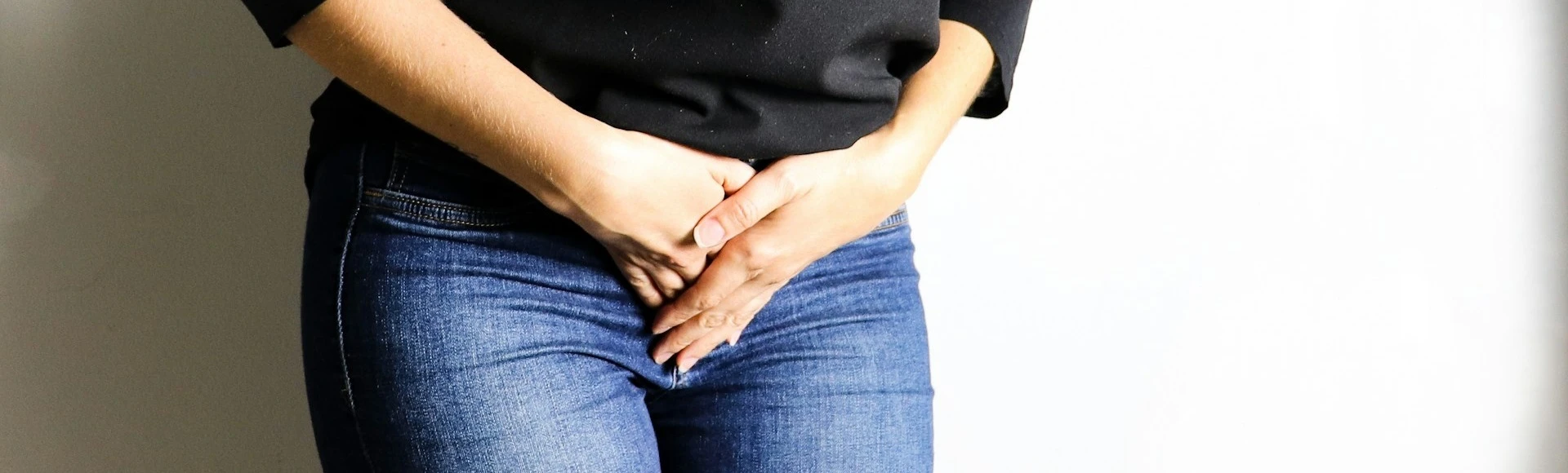 Na rozwój endometriozy poza czynnikami genetycznymi i hormonalnymi wpływać mogą zaburzenia odporności i niewłaściwa dieta. Preparaty na odporność, suplementy diety oraz leki na ból towarzyszący endometriozie znajdziesz na Centralna.pl