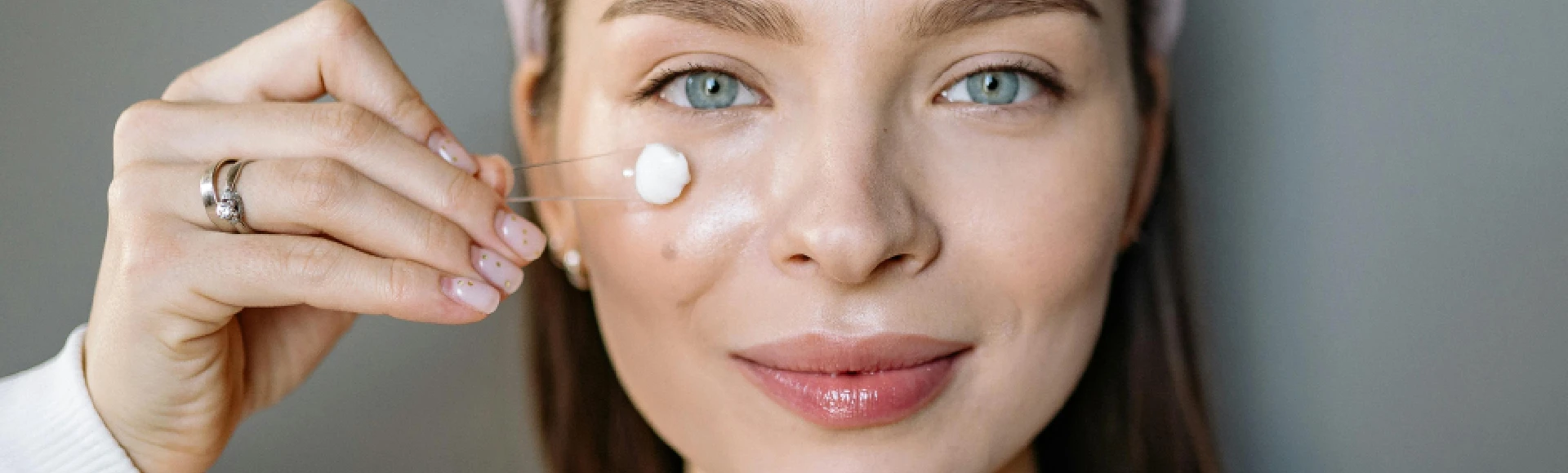 Najlepsze kosmetyki do pielęgnacji różnych typów cery. Sprawdzone produkty do pielęgnacji twarzy znajdziesz w internetowej Aptece Centralnej. Najlepsze kosmetyki do pielęgnacji różnych typów cery. Sprawdzone produkty do pielęgnacji twarzy znajdziesz w internetowej Aptece Centralnej.