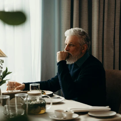 Brak łaknienia u seniora – przyczyny i sposoby na zwiększenie apetytu