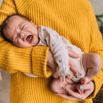 Kolka niemowlęca – dlaczego występuje, od kiedy i jak łagodzić jej objawy? Kolka niemowlęca – dlaczego występuje, od kiedy i jak łagodzić jej objawy?