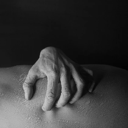 Sucha skóra u osób starszych – przyczyny i skuteczna pielęgnacja