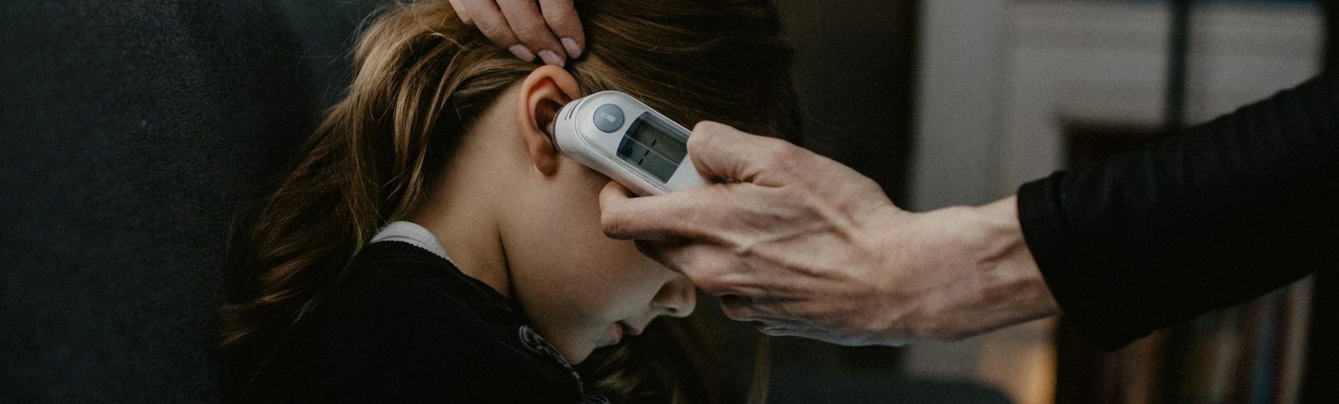 Podanie aspiryny dzieciom poniżej 12. roku życia może skutkować wystąpieniem zespołu Reye’a  -  niebezpiecznej dla zdrowia i życia choroby. Alternatywne dla aspiryny, bezpieczne dla dzieci leki przeciwbólowe i przeciwgorączkowe znajdziesz na Centralna.pl Podanie aspiryny dzieciom poniżej 12. roku życia może skutkować wystąpieniem zespołu Reye’a  -  niebezpiecznej dla zdrowia i życia choroby. Alternatywne dla aspiryny, bezpieczne dla dzieci leki przeciwbólowe i przeciwgorączkowe znajdziesz na Centralna.pl