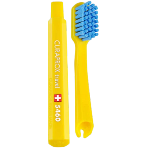 Curaprox Travel Set – zestaw podróżny różowy, 1 sztuka - Pasta gin z tonikiem i kaki 10 ml + szczoteczka + szczoteczki międzyzębowe - 3