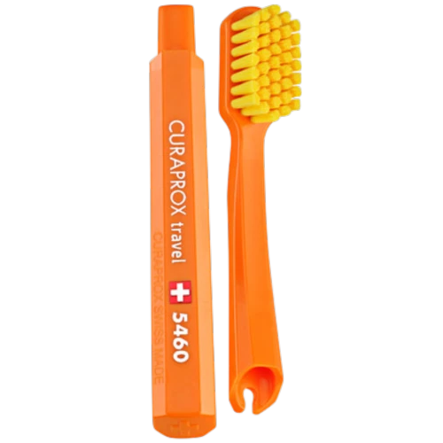 Curaprox Travel Set – zestaw podróżny zielony, 1 sztuka - Pasta arbuz 10 ml + szczoteczka + szczoteczki międzyzębowe - 3