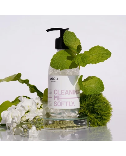 Veoli Botanica Cleaning Me Softly Nawilżająco-łagodzący żel do mycia twarzy, 190 ml - Oczyszcza skórę bez efektu ściągnięcia i dyskomfortu - 1