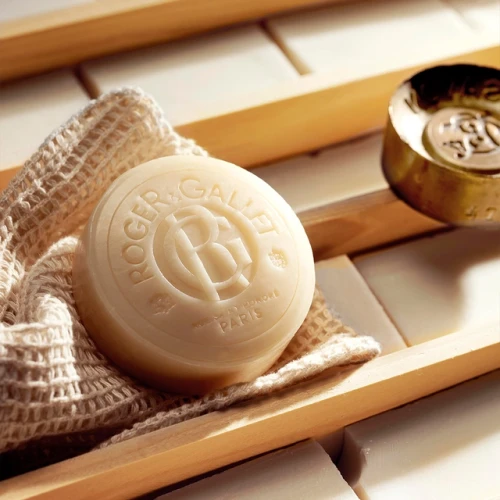 Roger & Gallet Mydło well-being Gingembre Rouge, 100 g - Różowe jagody - Imbir - Żywica benzoesowa - 3